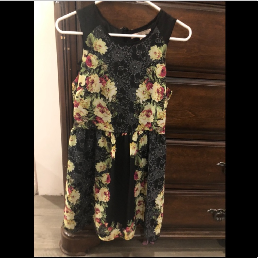 Black lace and floral print cocktail prom dress